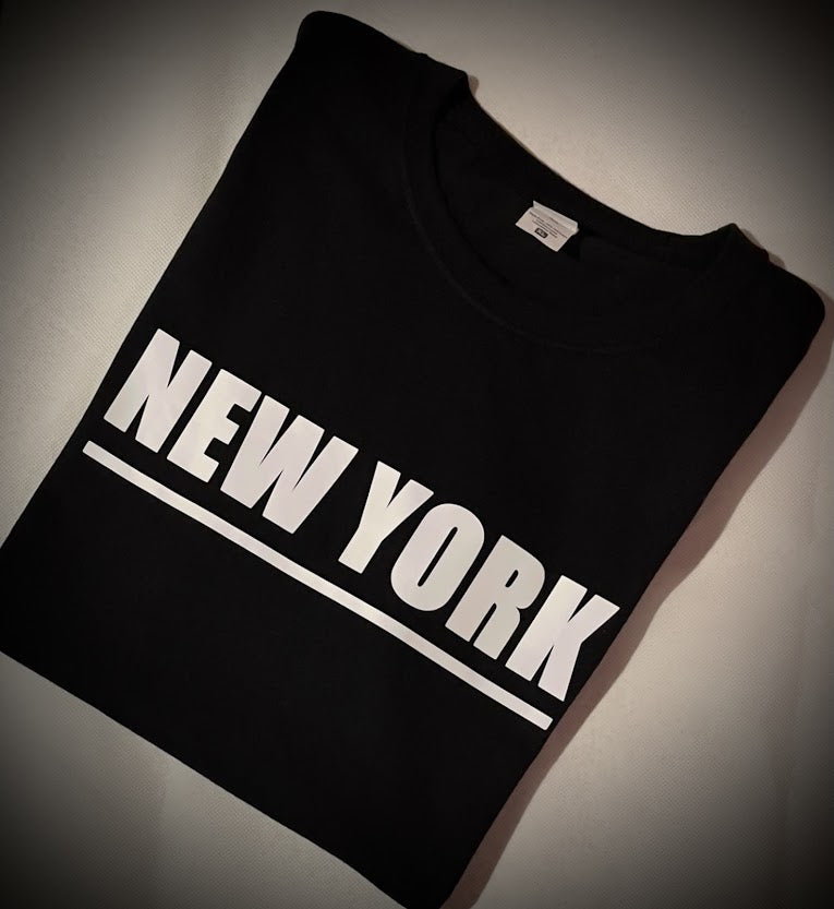 NEW YORK White Logo T-Shirt - Unisex